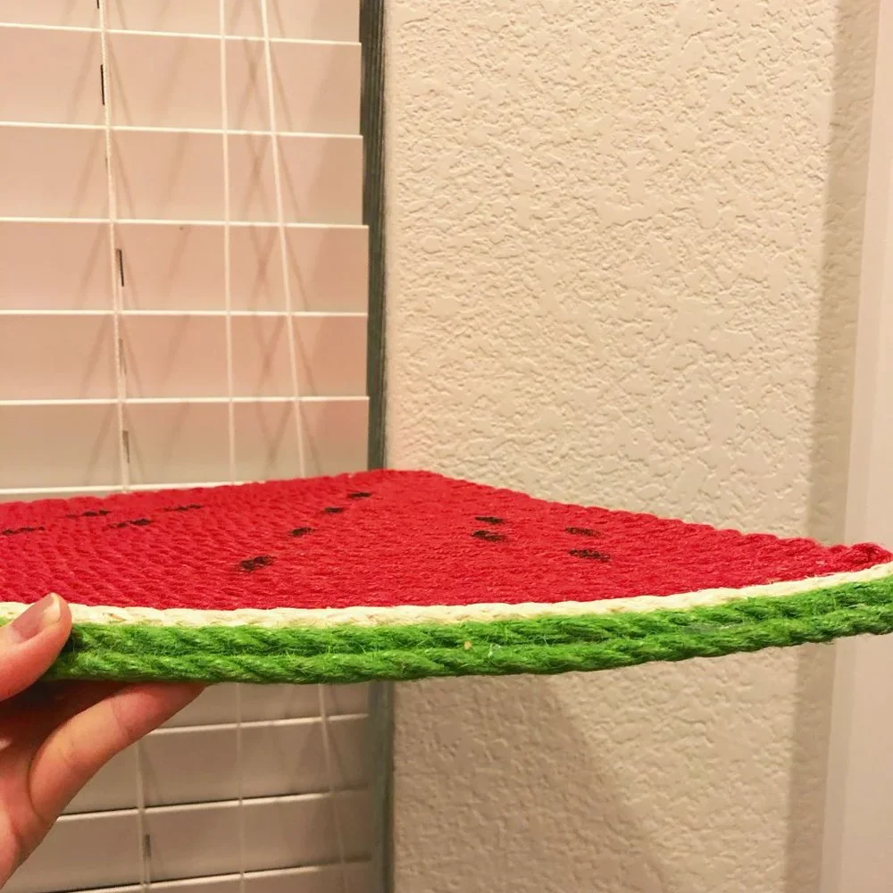 Christmas gift for your cat - Watermelon cat scratching carpet - a quarter